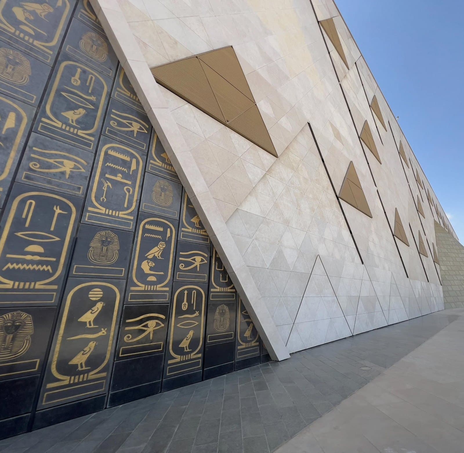 Stone-clad ventilated rainscreen façade fixed with the KEIL undercut system